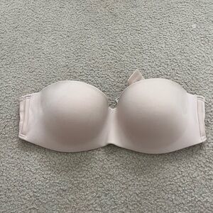 strapless bra‎